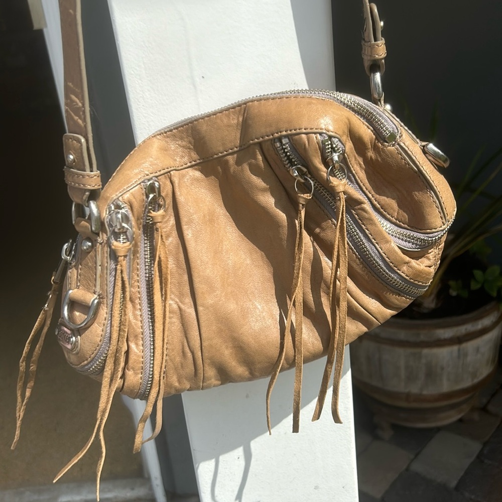 Boktier tan leather shoulder bag